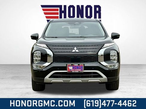 Used 2022 Mitsubishi Outlander SE image 8