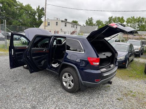 Used 2012 Jeep Grand Cherokee Limited image 7