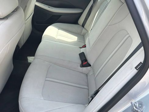 Used 2025 Hyundai Sonata SEL FWD image 12