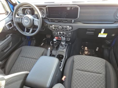 New 2026 Jeep Gladiator Mojave image 12