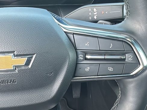 Used 2026 Chevrolet Equinox LT FWD image 19