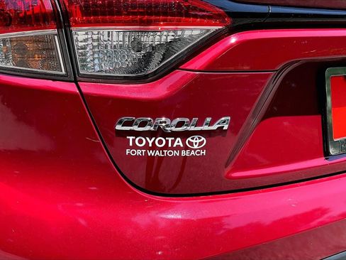 Used 2023 Toyota Corolla LE w/ LE Premium Package FWD image 26