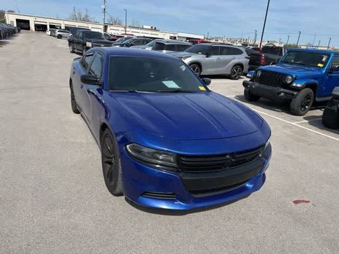 Used 2018 Dodge Charger SXT Plus w/ Blacktop Package image 21