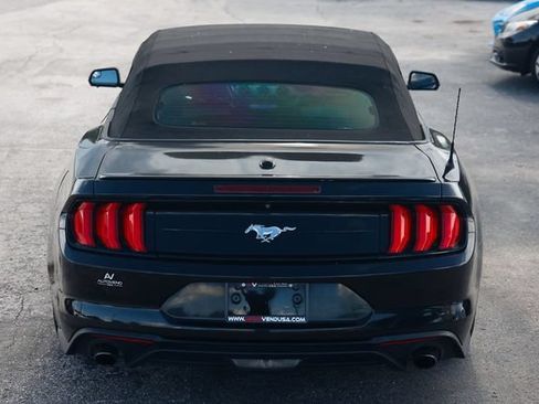 Used 2018 Ford Mustang Premium RWD image 10