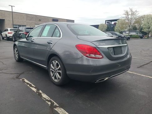 Used 2017 Mercedes-Benz C 300 4MATIC Sedan image 4