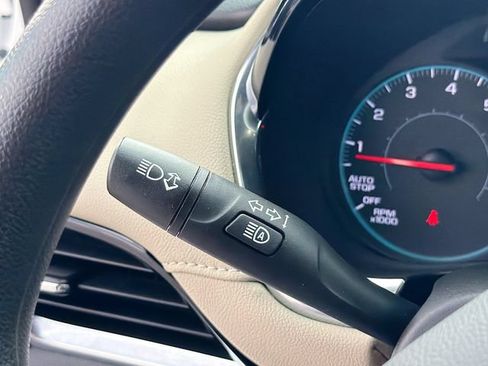 Used 2022 Chevrolet Traverse LS w/ Midnight/Sport Edition FWD image 33
