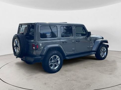 Used 2020 Jeep Wrangler Unlimited Sahara w/ Uconnect 4C Nav & Sound Group image 5