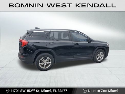 Used 2021 GMC Terrain SLE image 8