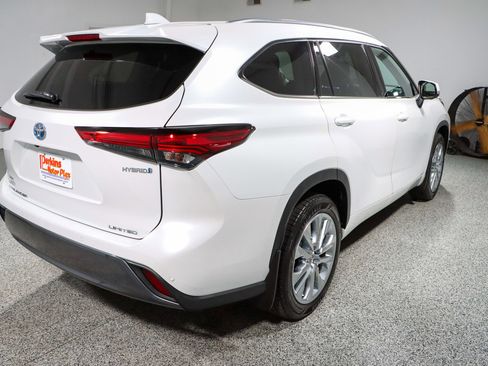 Used 2023 Toyota Highlander Limited AWD/4WD image 7