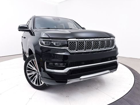 Used 2022 Jeep Grand Wagoneer Series III w/ Flexible Seating Group image 8