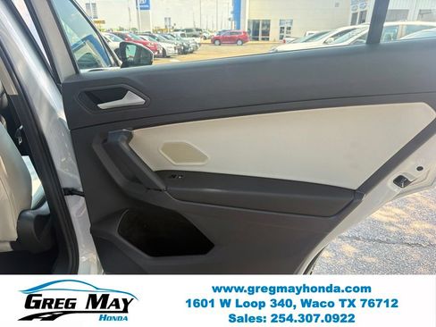 Used 2019 Volkswagen Tiguan SEL FWD image 27