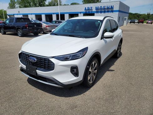 Used 2024 Ford Escape Platinum AWD/4WD image 14