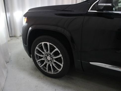 Used 2023 GMC Acadia Denali w/ Denali Ultimate Package AWD/4WD image 37