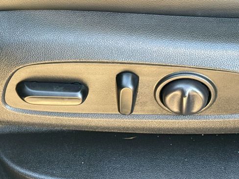 Used 2021 GMC Acadia Denali w/ Denali Technology Package FWD image 24