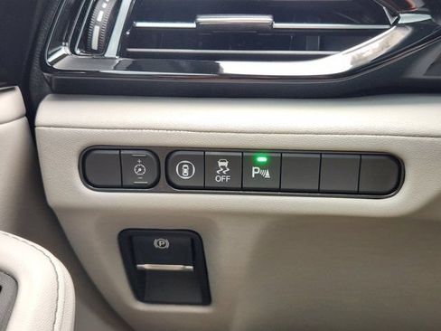 Certified 2026 Acura MDX FWD w/ Technology Package image 23