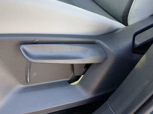 New 2026 Volkswagen Taos S image 18