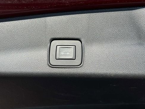 Certified 2025 Chevrolet TrailBlazer LT w/ Convenience Package image 8