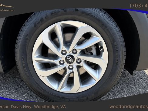 Used 2017 Hyundai Tucson SE Plus AWD/4WD image 30