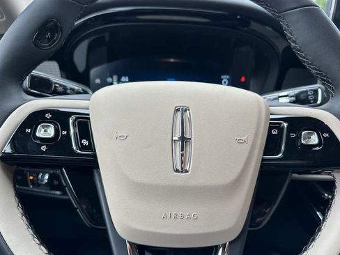 New 2025 Lincoln Corsair Premiere w/ Equipment Group 101A image 25