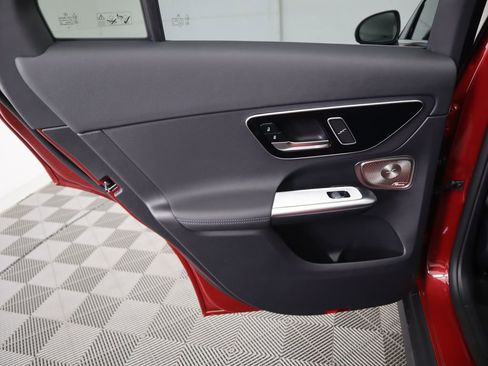 Certified 2026 Mercedes-Benz GLC 300 image 28