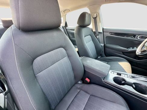 Certified 2023 Honda Civic EX image 32