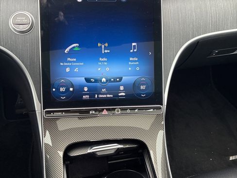 Used 2023 Mercedes-Benz C 300 4MATIC Sedan image 5