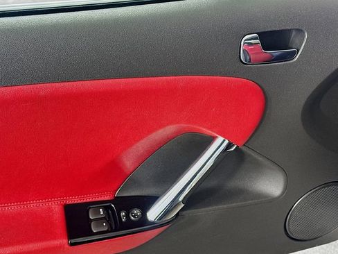 Used 2007 Saturn Sky Red Line RWD image 17