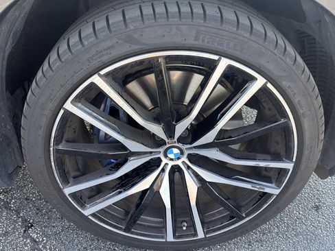 Used 2025 BMW X5 M60i w/ Climate Comfort Package AWD/4WD image 15