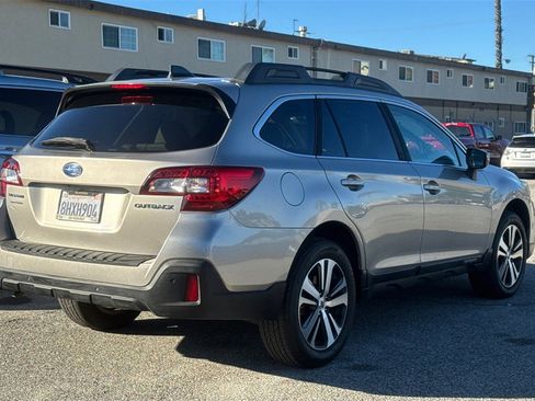 Used 2019 Subaru Outback 2.5i Limited image 3