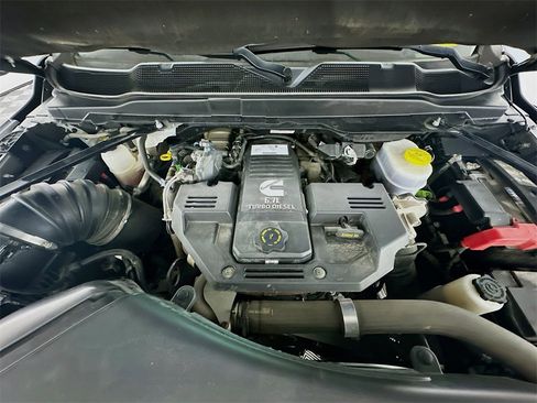 Used 2020 RAM 3500 Limited image 32