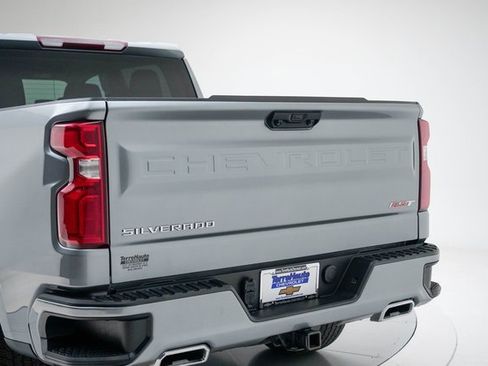 Used 2023 Chevrolet Silverado 1500 RST w/ Z71 Off-Road Package image 9