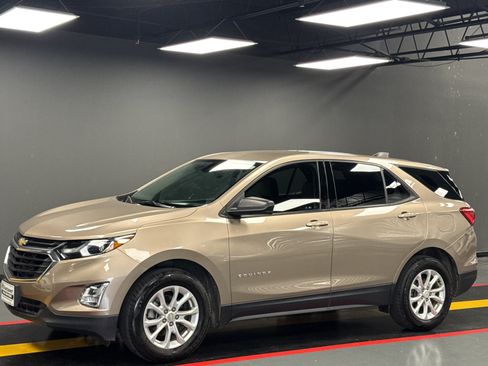 Used 2019 Chevrolet Equinox LS w/ LPO, Floor Liner Package FWD image 1