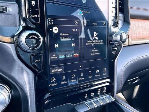 Used 2023 RAM 1500 Limited image 23