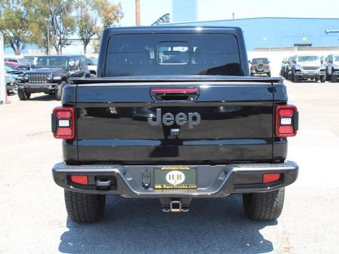 Used 2022 Jeep Gladiator Overland AWD/4WD image 5