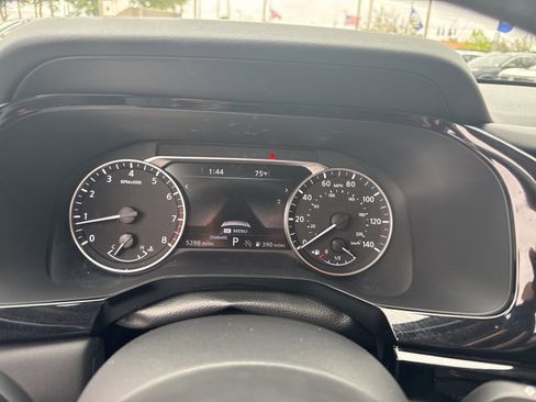 Certified 2025 Nissan Pathfinder SL image 16