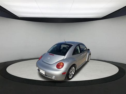 Used 2003 Volkswagen Beetle S image 7
