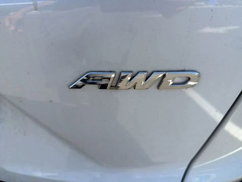 Used 2020 Honda CR-V LX image 5