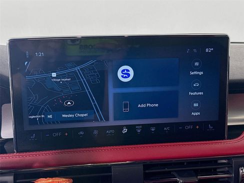 Used 2025 Lincoln Corsair Grand Touring w/ Towing Package image 9