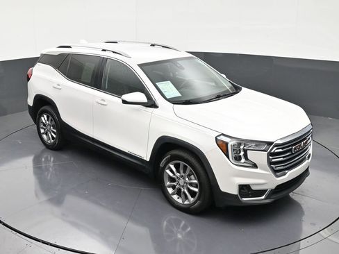 Used 2022 GMC Terrain SLT AWD/4WD image 18