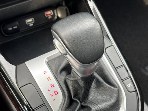 Used 2024 Kia Forte GT-Line image 22