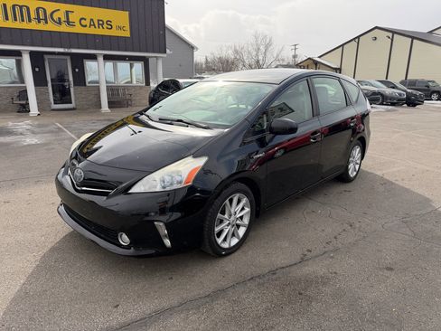 Used 2012 Toyota Prius V Five image 2