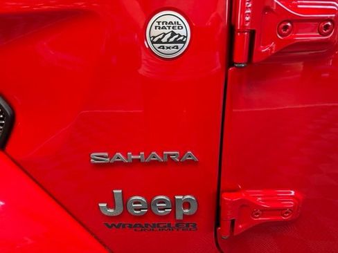 Used 2020 Jeep Wrangler Unlimited Sahara AWD/4WD image 20