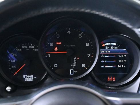Certified 2021 Porsche Macan AWD/4WD image 13