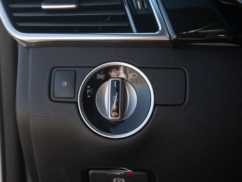 Used 2019 Mercedes-Benz GLE 43 AMG 4MATIC image 39