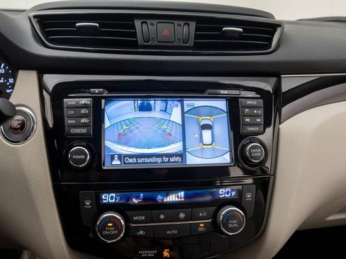 Used 2018 Nissan Rogue Sport SL image 25