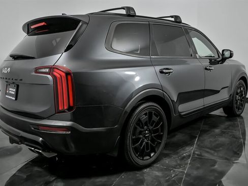 Used 2022 Kia Telluride SX w/ SX Prestige Package image 10