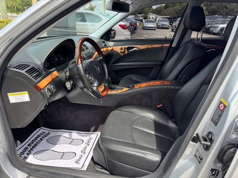 Used 2006 Mercedes-Benz E 350 Sedan image 7
