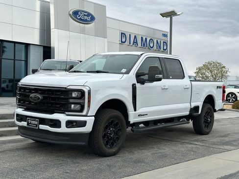 Used 2024 Ford F250 XLT w/ Black Appearance Package AWD/4WD image 2
