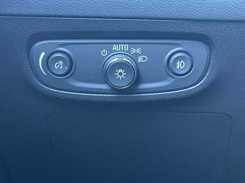 Used 2023 Buick Encore GX Select w/ Sport Touring Package image 35