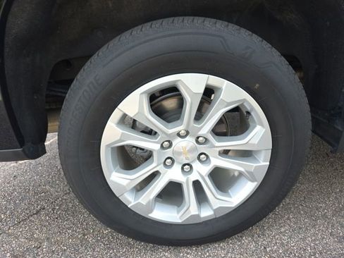 Used 2023 Chevrolet Silverado 1500 LTZ w/ LTZ Premium Package image 46